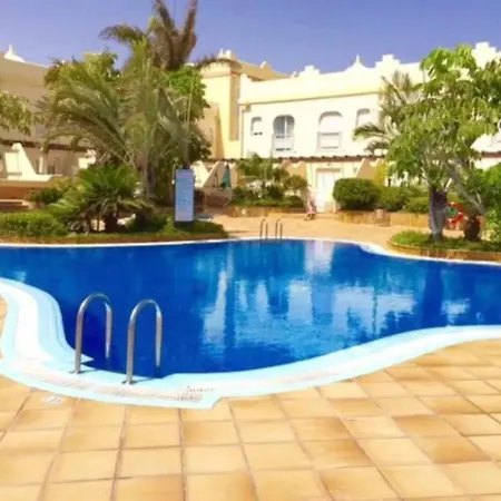 Townhouse El Sultan, 6 Sleeps, Wi-fi & Tv Package * Corralejo