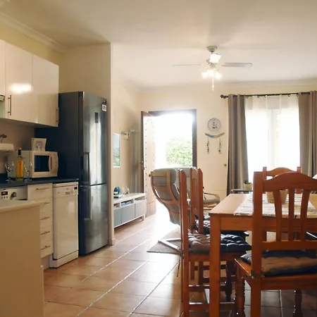 Townhouse El Sultan, 6 Sleeps, Wi-fi & Tv Package ヴィラ *