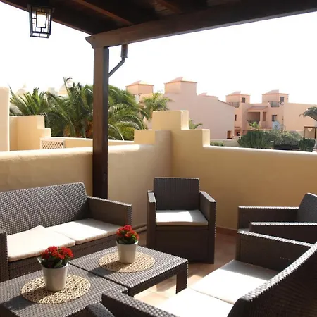 Townhouse El Sultan, 6 Sleeps, Wi-fi & Tv Package ヴィラ コラレホ