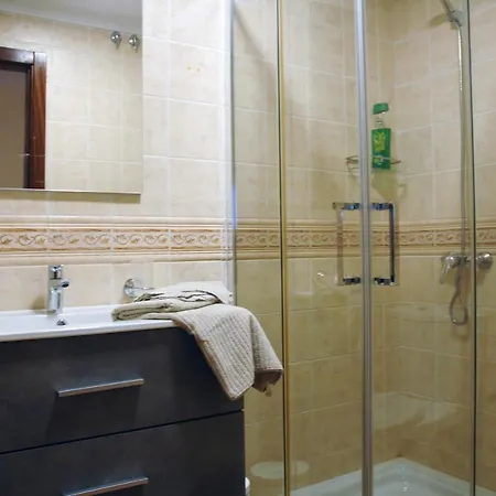 빌라 Townhouse El Sultan, 6 Sleeps, Wi-fi & Tv Package 코라레호