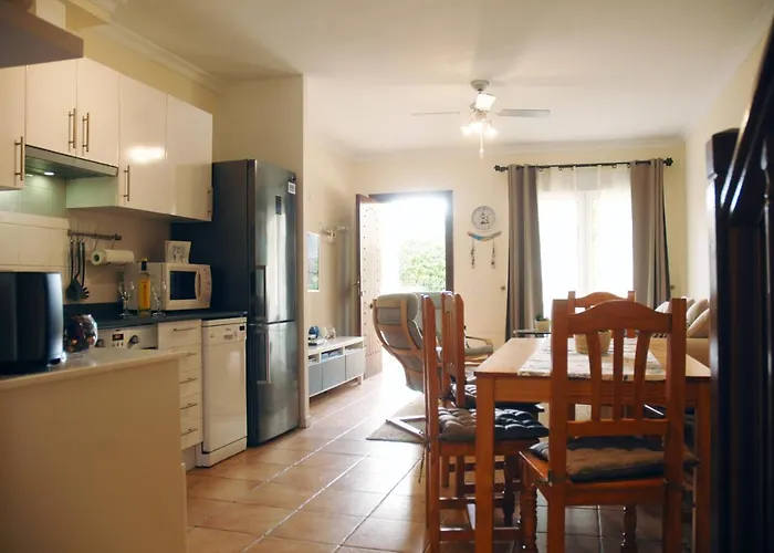 Townhouse El Sultan, 6 Sleeps, Wi-fi & Tv Package ヴィラ *