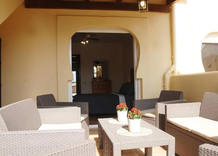 Townhouse El Sultan, 6 Sleeps, Wi-fi & Tv Package