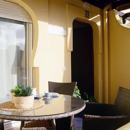 Townhouse El Sultan, 6 Sleeps, Wi-fi & Tv Package *