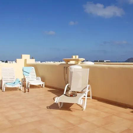 Villa Townhouse El Sultan, 6 Sleeps, Wi-fi & Tv Package Corralejo