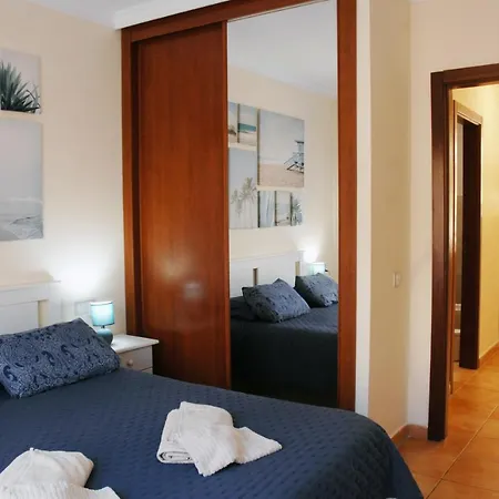 Townhouse El Sultan, 6 Sleeps, Wi-fi & Tv Package *
