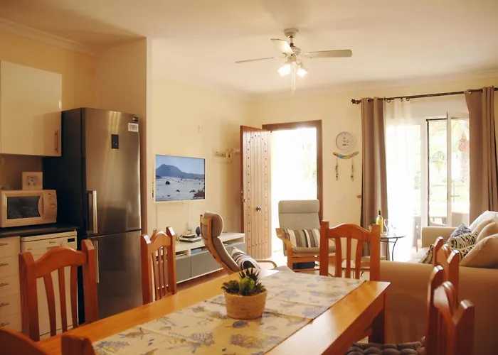 Townhouse El Sultan, 6 Sleeps, Wi-fi&tv Package Corralejo