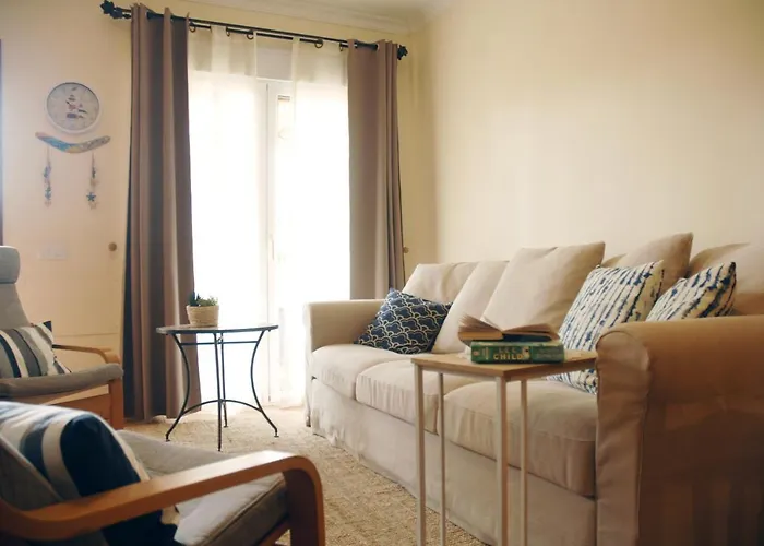 Townhouse El Sultan, 6 Sleeps, Wi-fi&tv Package *