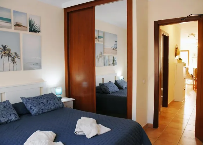 Townhouse El Sultan, 6 Sleeps, Wi-fi&tv Package *
